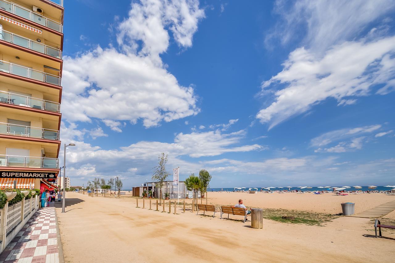 Hauzify I Apartament Rosa Dels Vents サンタ・スサナ エクステリア 写真